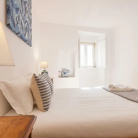 Moniz Blue One-bedroom - By Lu Holidays